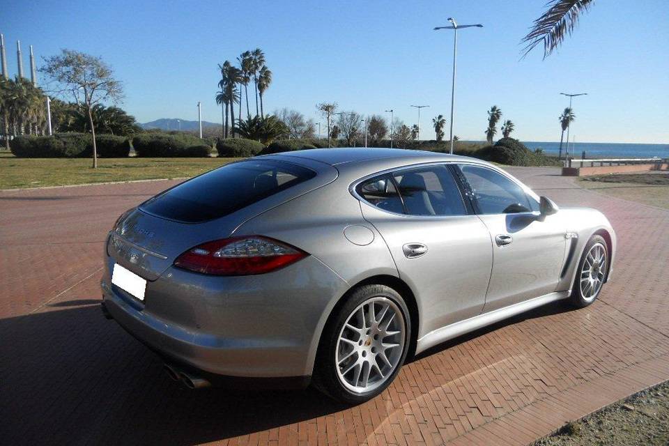 Porsche Panamera 4S