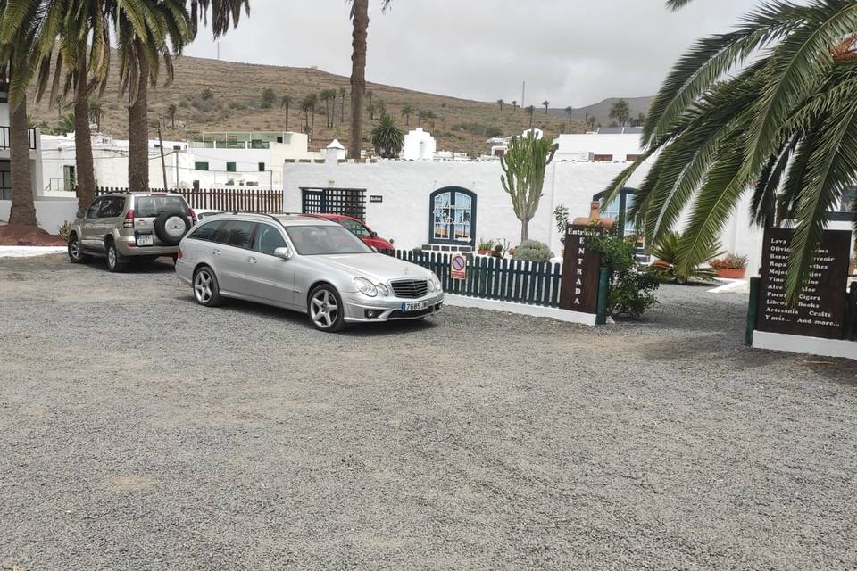 Mercedes E320