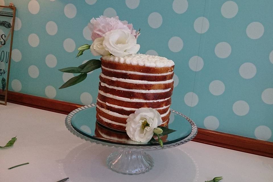 M&C - Naked Layer Cake