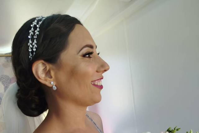 Peluquería y Maquillaje Zoraima