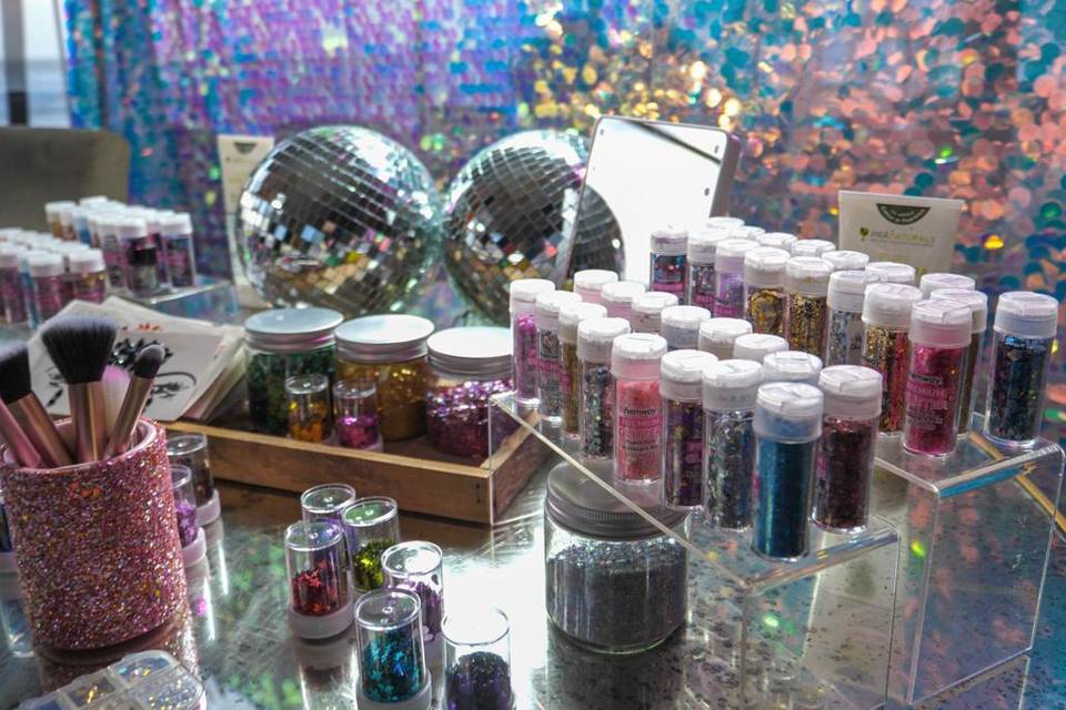 Glitter bar