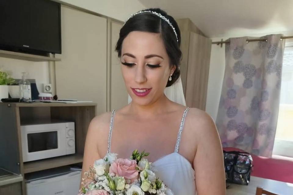 Peluquería y Maquillaje Zoraima