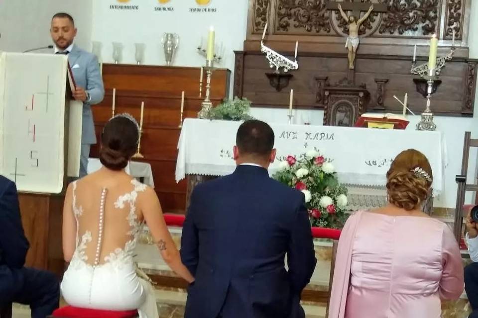 Peluquería y Maquillaje Zoraima