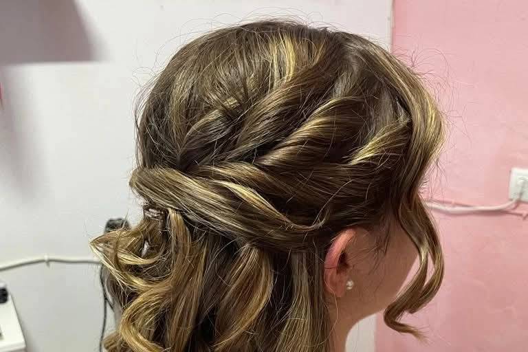 Peluquería y Maquillaje Zoraima
