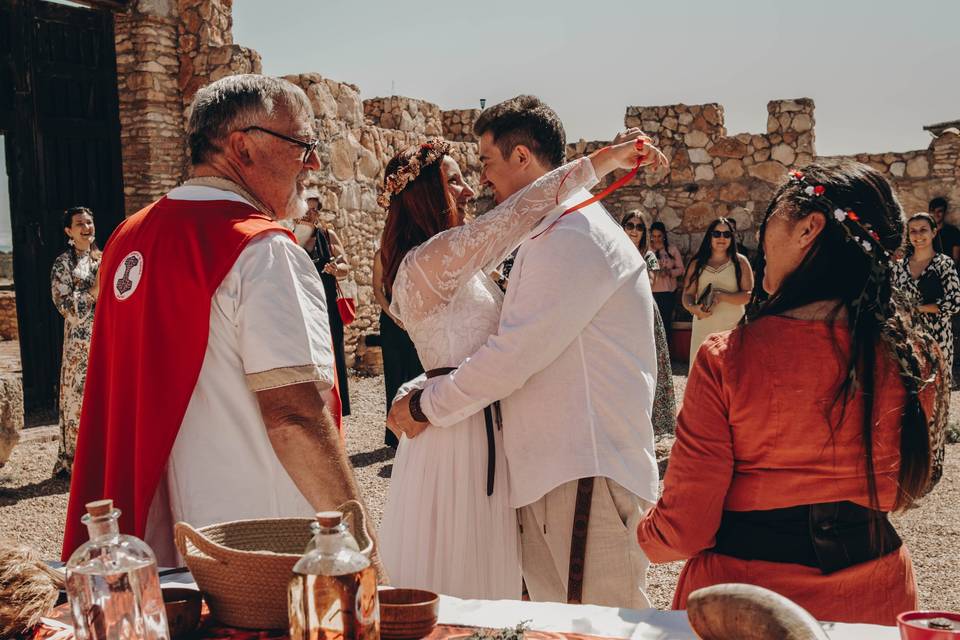 Boda vikinga rito ásatrú