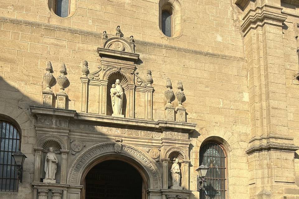 Entrada iglesia