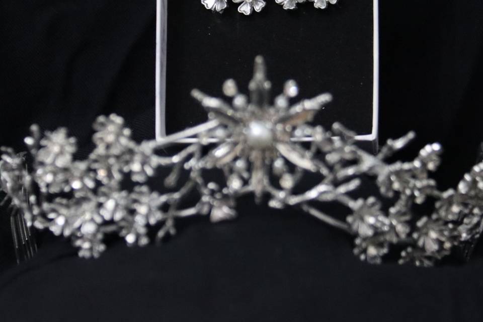 Tiara de plata