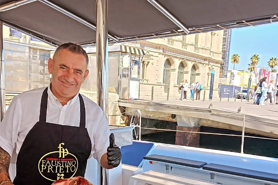 Cortador profesional de jamón