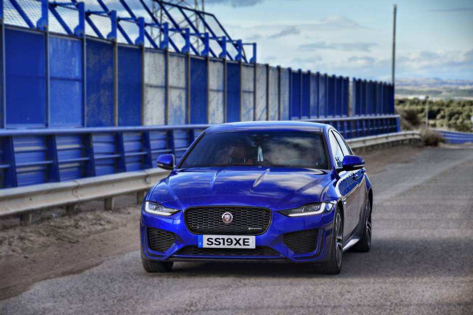 Jaguar XE Caesium Blue