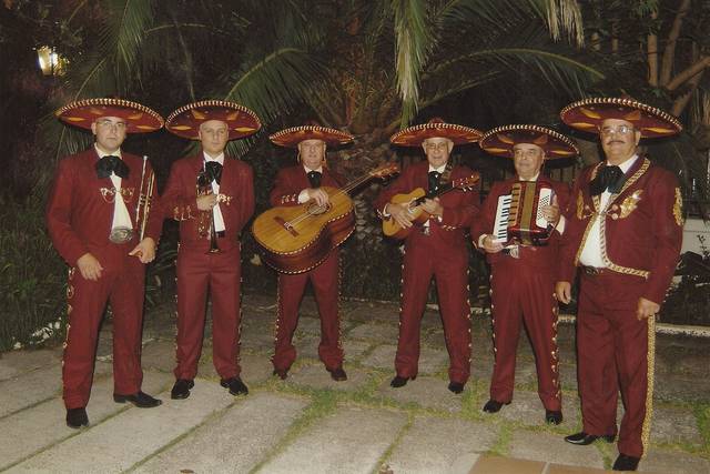 Mariachi Luceros del Norte