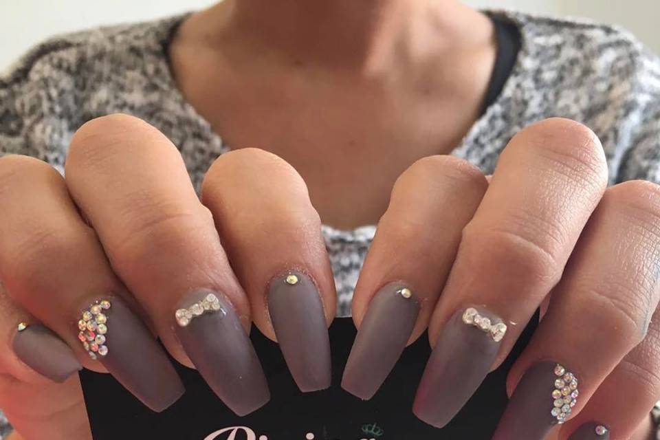 Uñas con brillantes