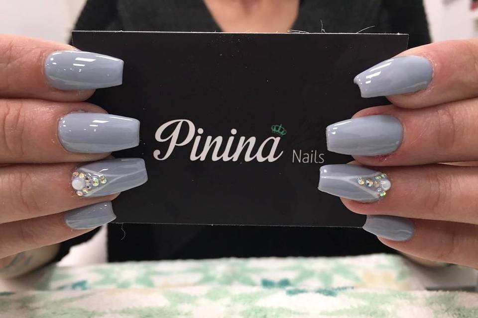 Uñas lilas