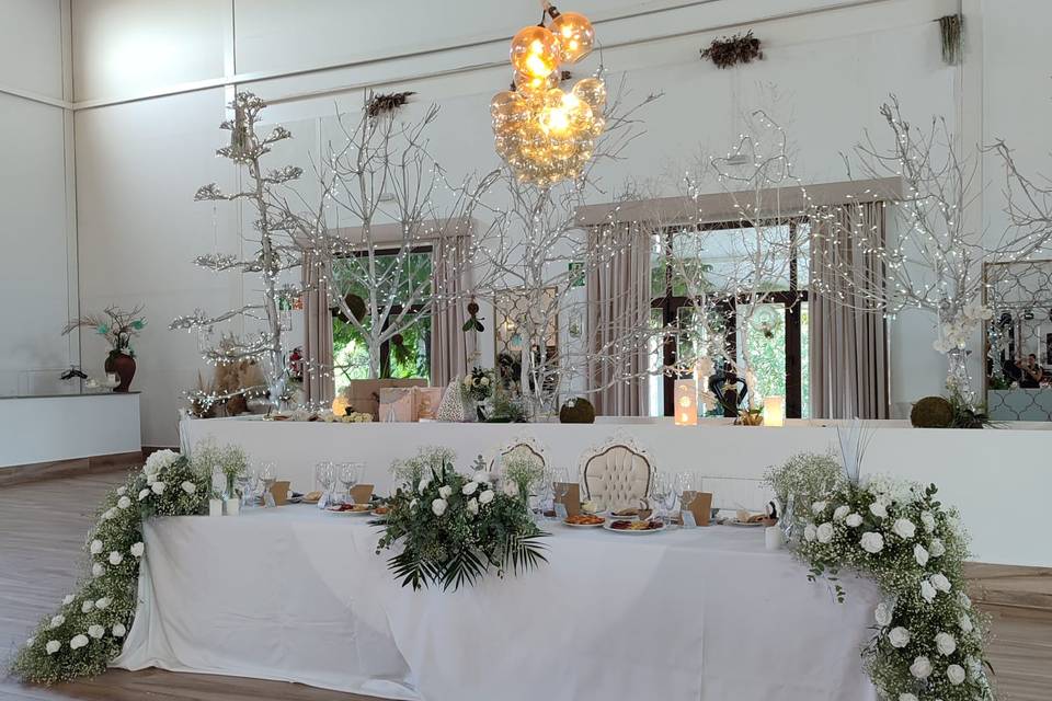 Decoración mesa novios