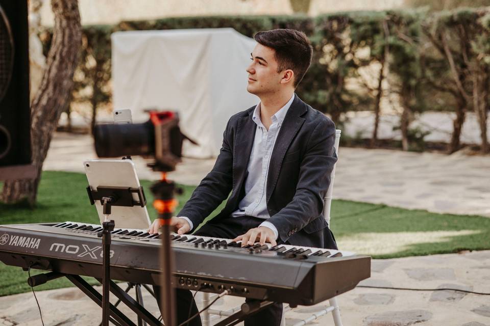 Samuel Vela