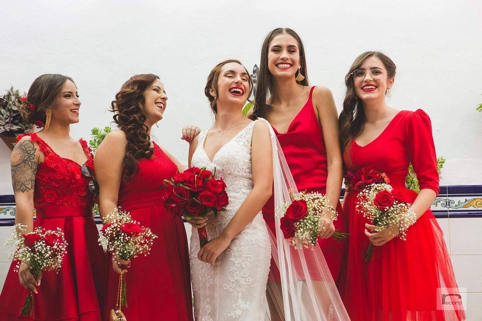 Novia y damas de honor
