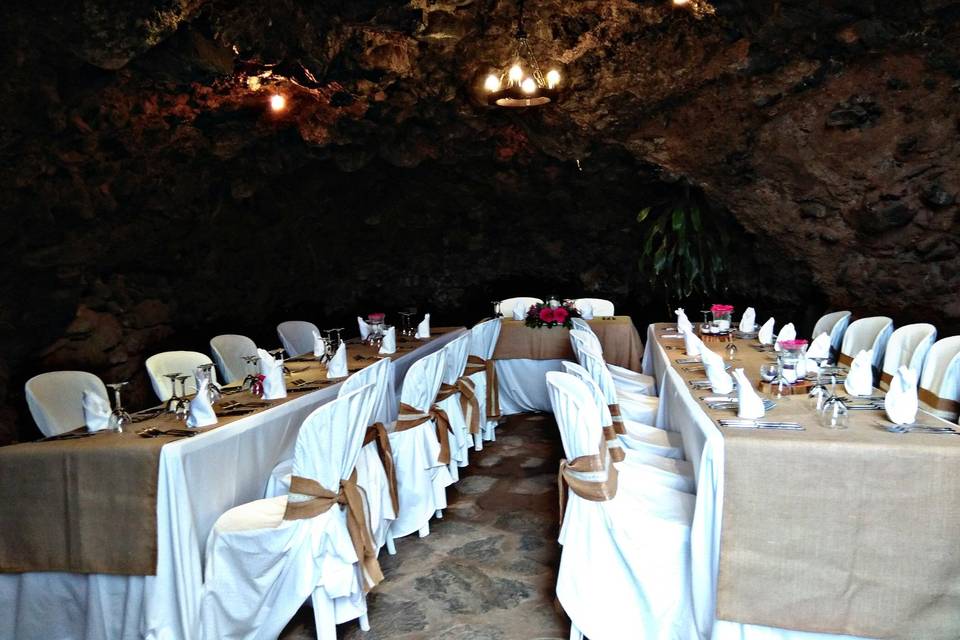 Boda en la Cuevita