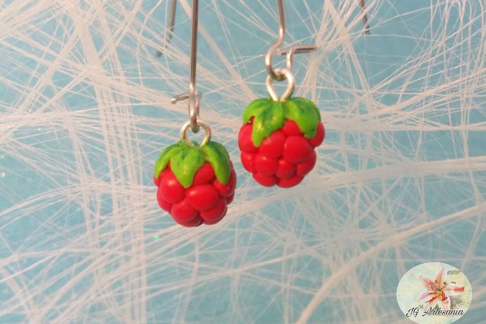 Pendientes manzana detalle