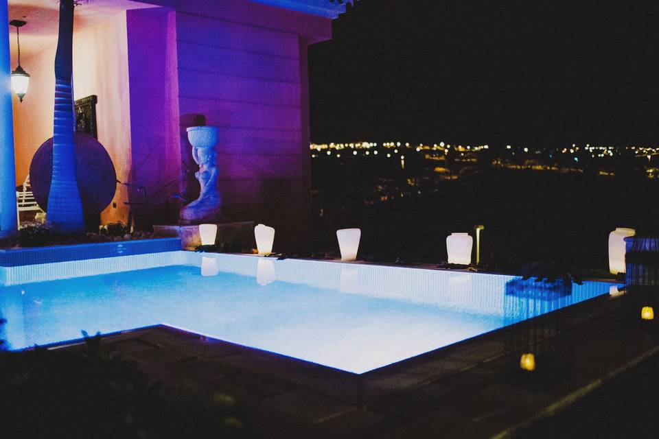 Piscina de noche