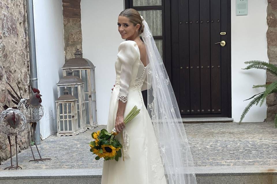 Preparada para subir al altar