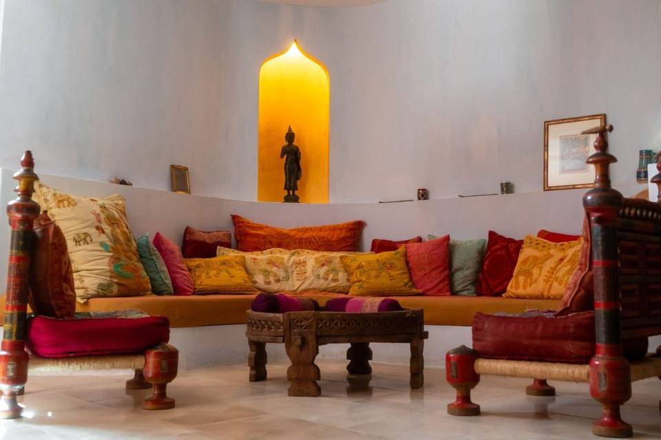 Suite India