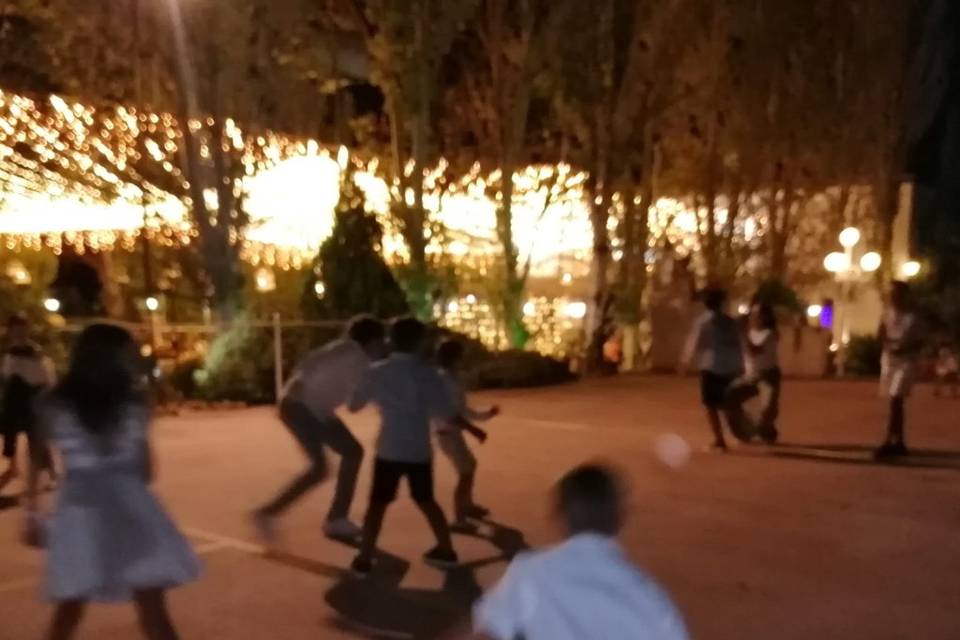 Jugando