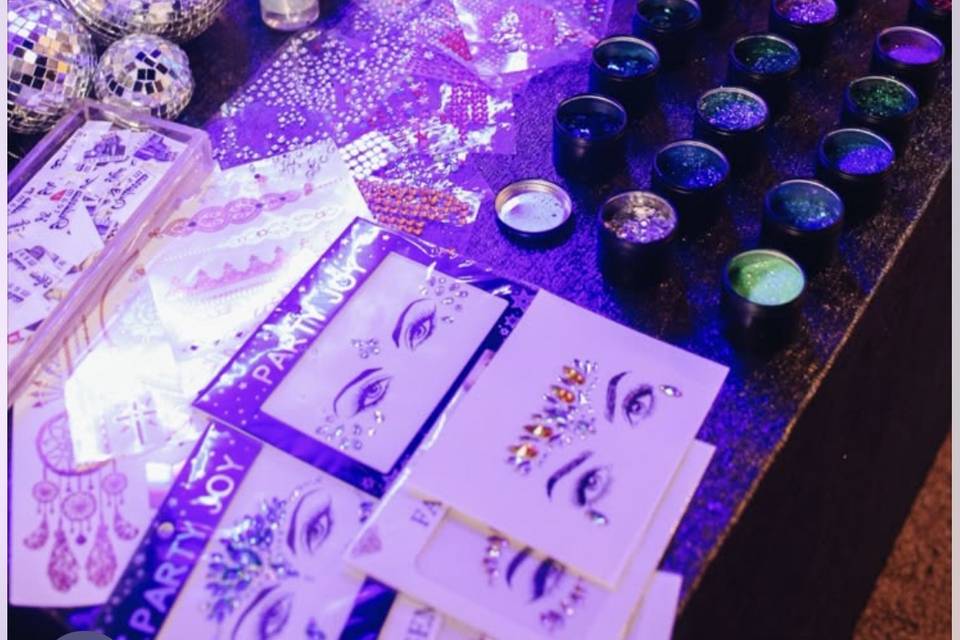 Glitter bar