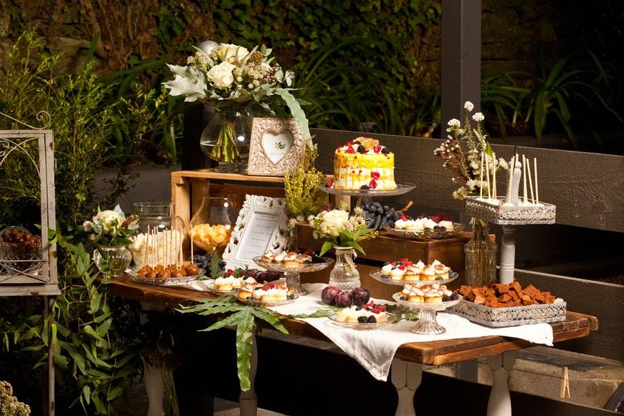 Buffet de tartas romántico