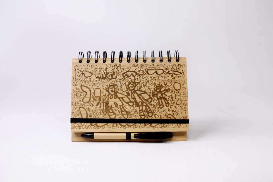 Libreta de bambu con diseño de