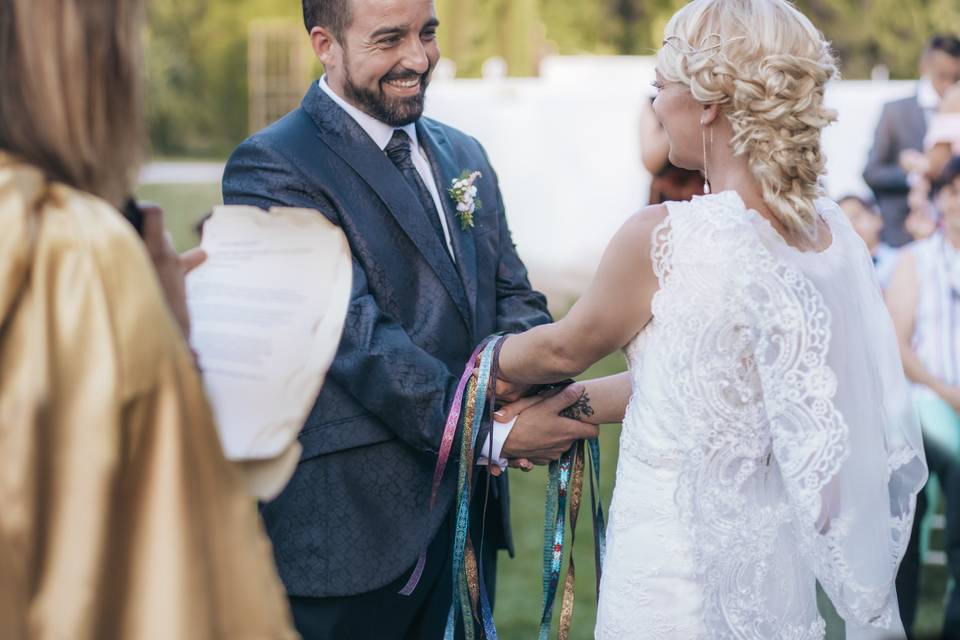 Ritual handfasting