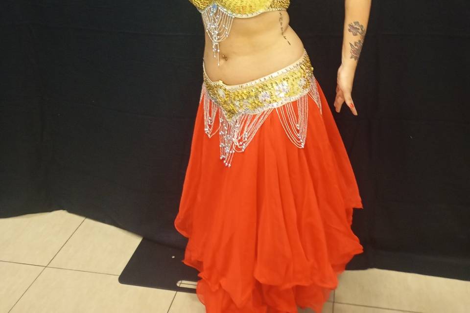 Carmen Amal Danza Oriental