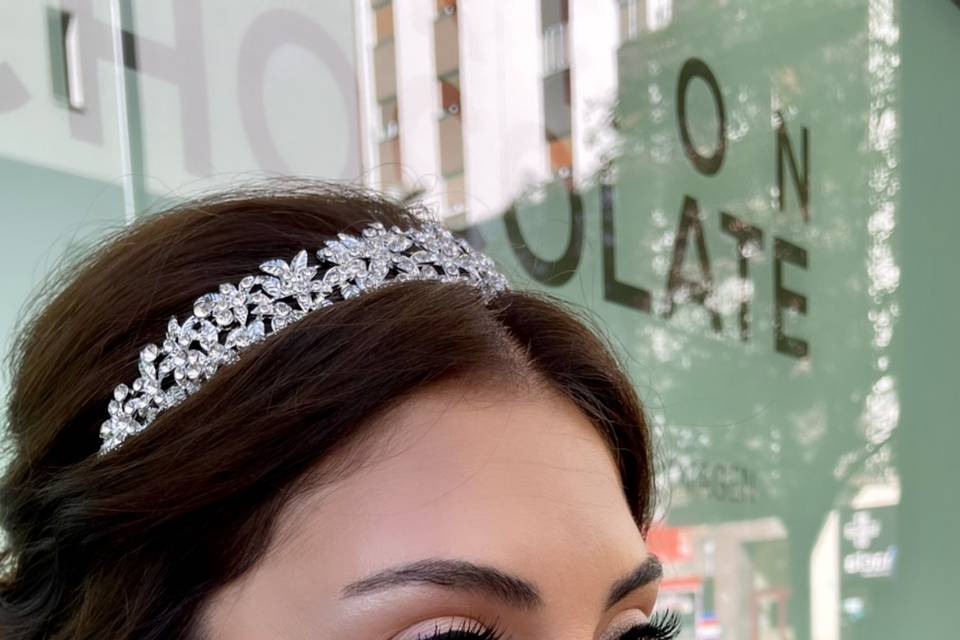 Novias con labios rojos