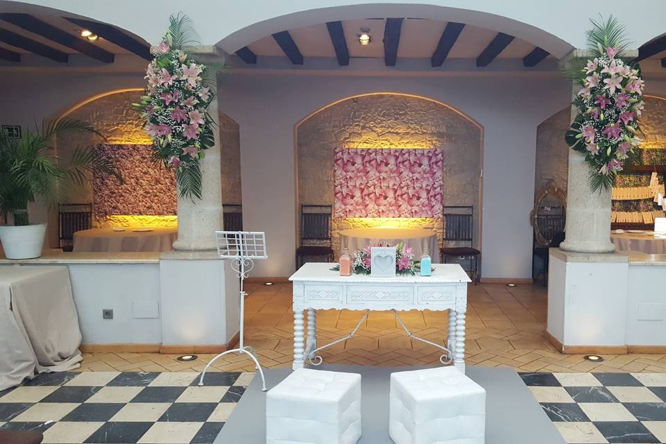 Oficiante de ceremonia y decoración