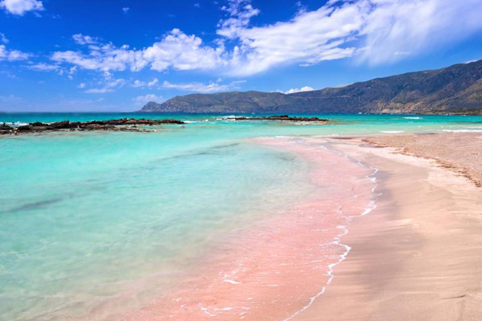 Playas de arena rosa