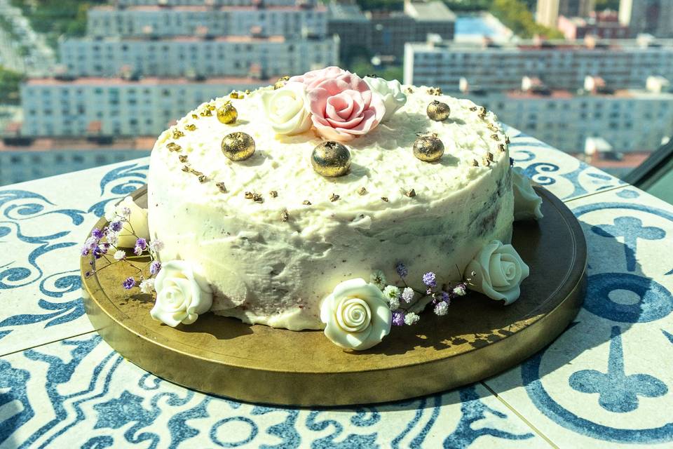Tarta blanca entera