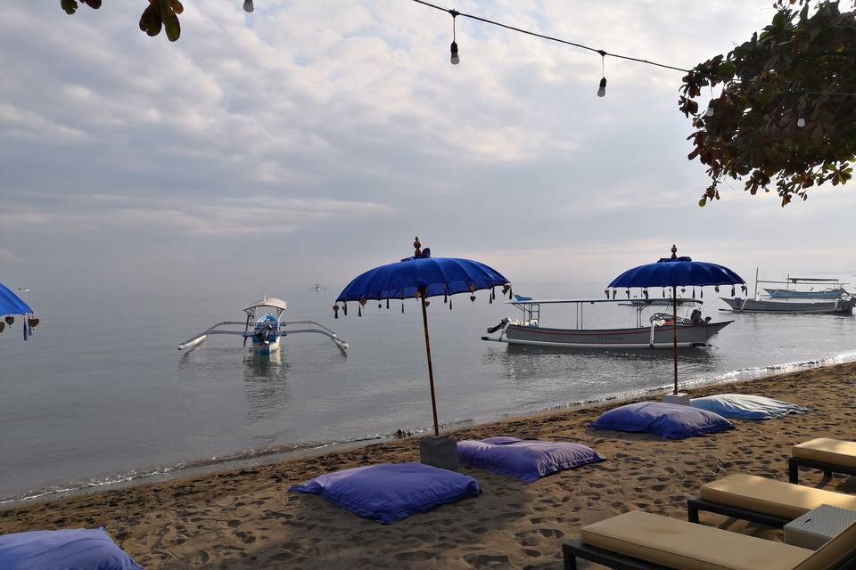 ¿un desayuno en la playa ?