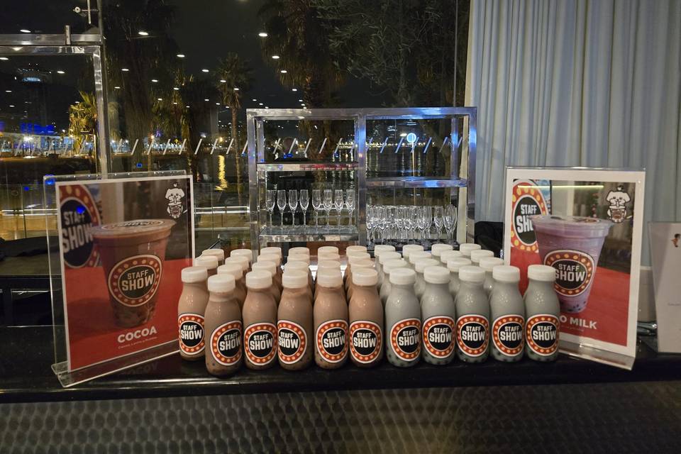 Staff Show Bubble Tea