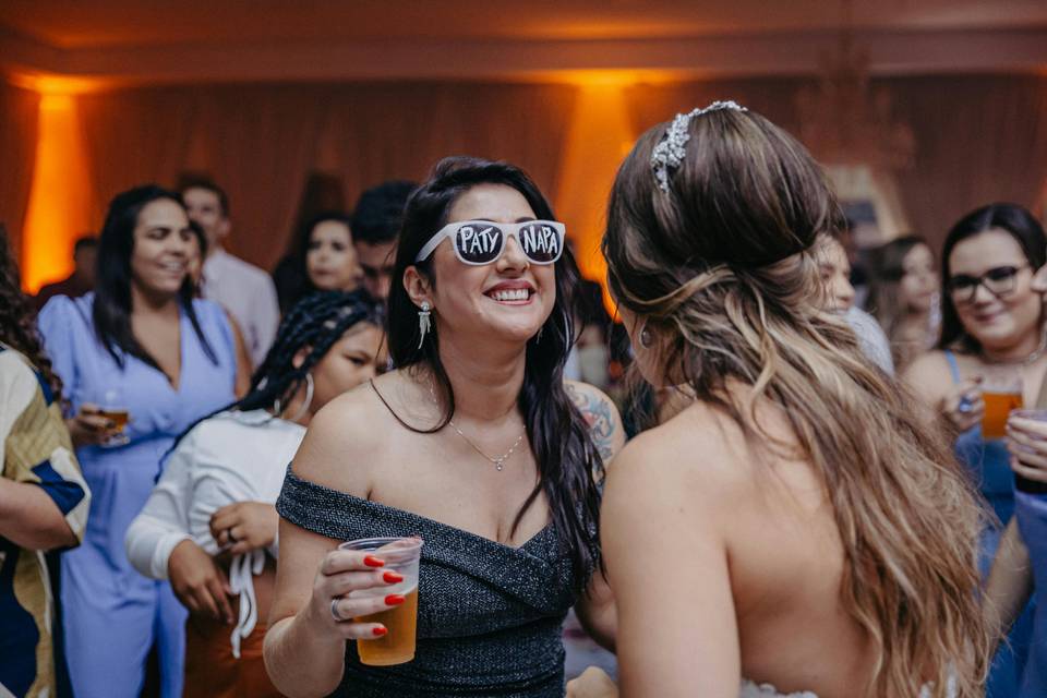 Baila conmigo.