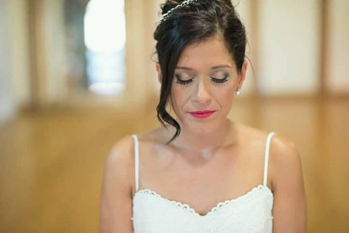 Maquillaje y peinado de novia