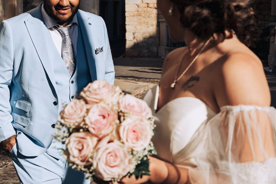 First look groom to bride