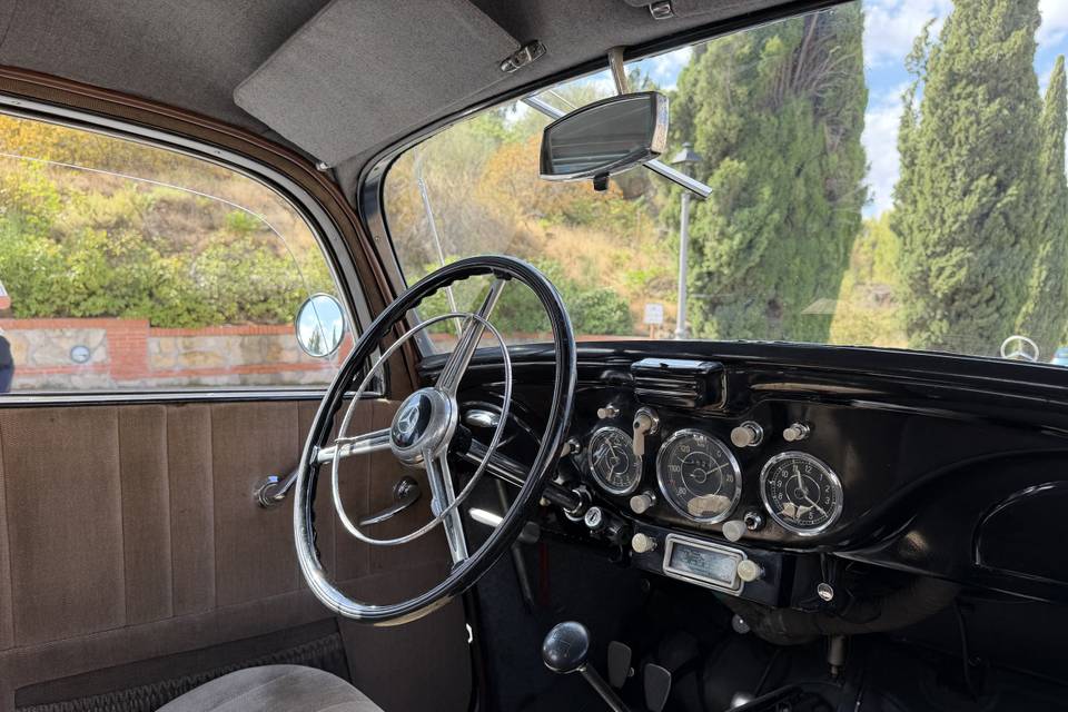 JM Choofers Mercedes 170