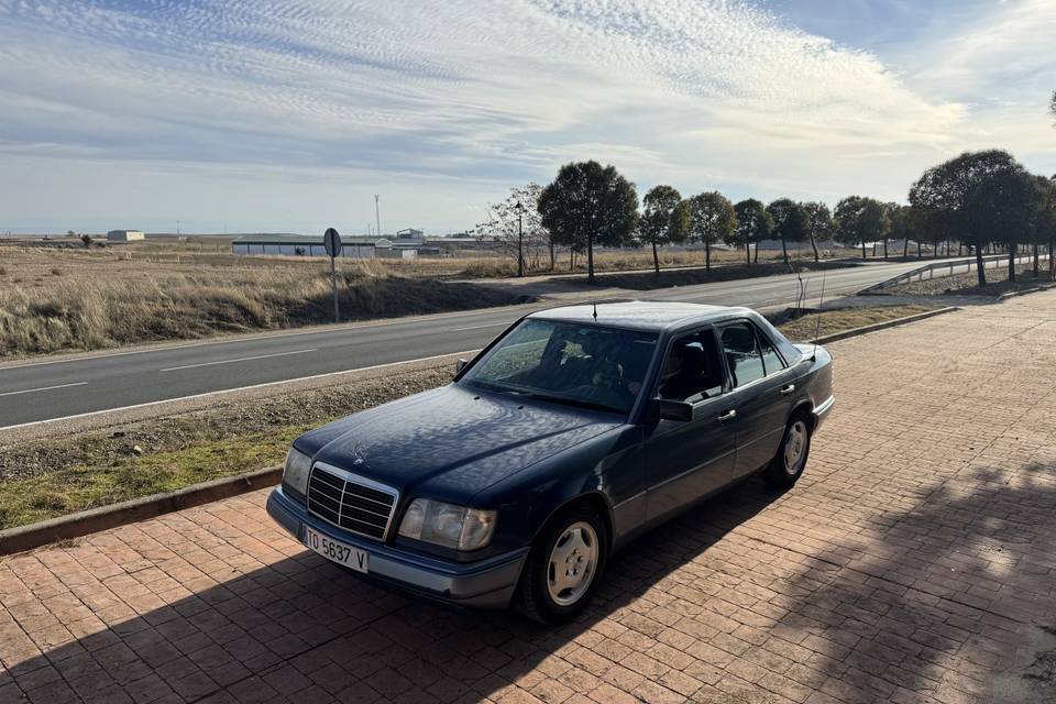 JM Choofers Mercedes E