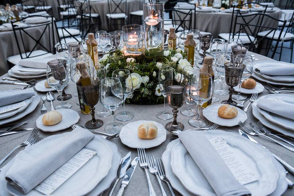 Mesa de boda con detalles