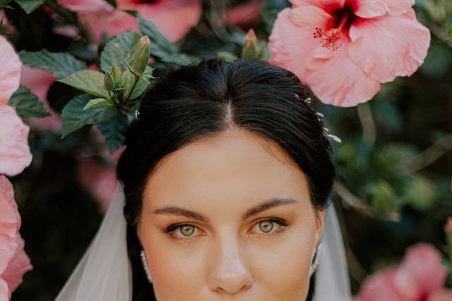 Victoria  Makeup Artist