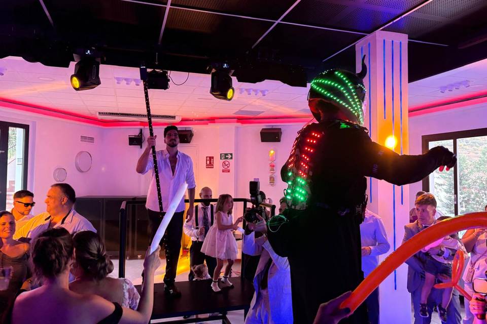 Robot led