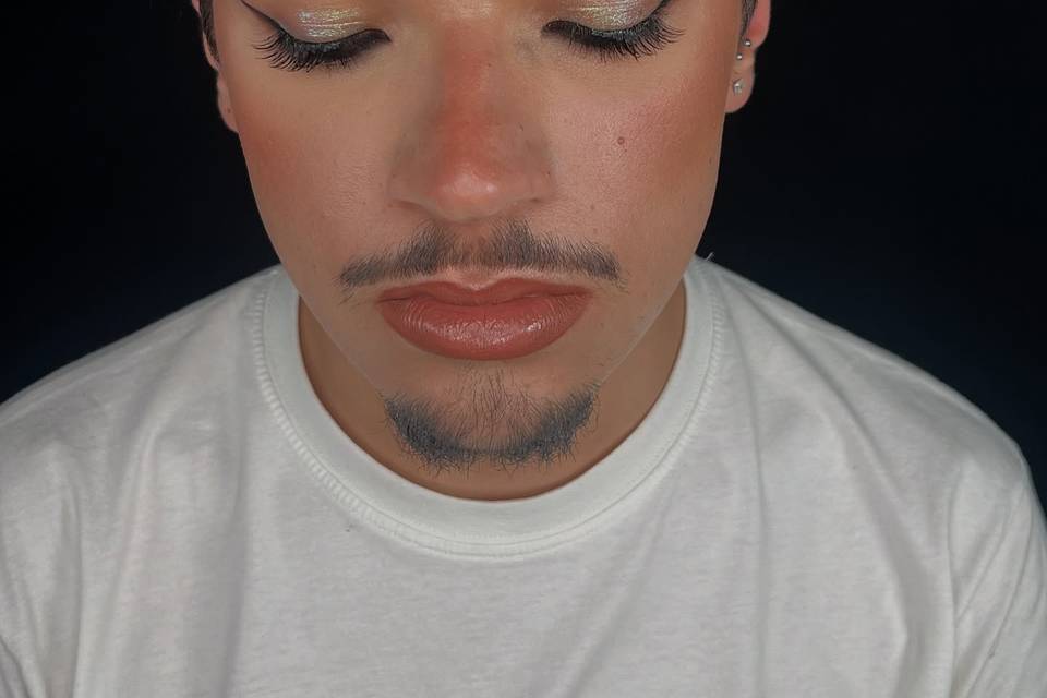 Ana Makeup