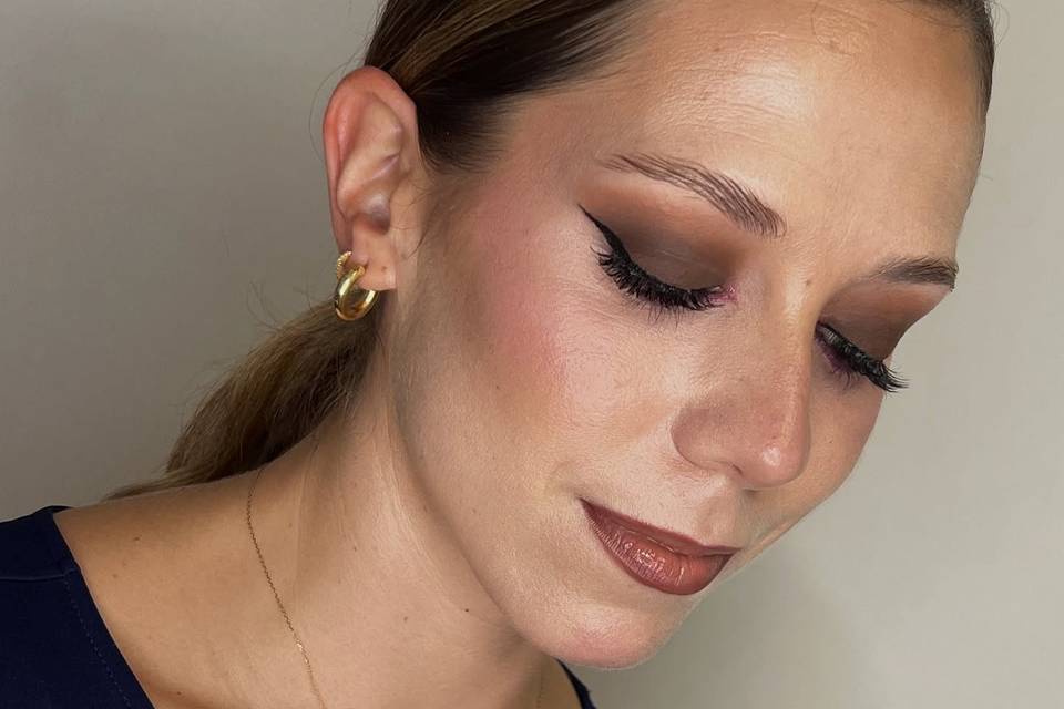 Ana Makeup