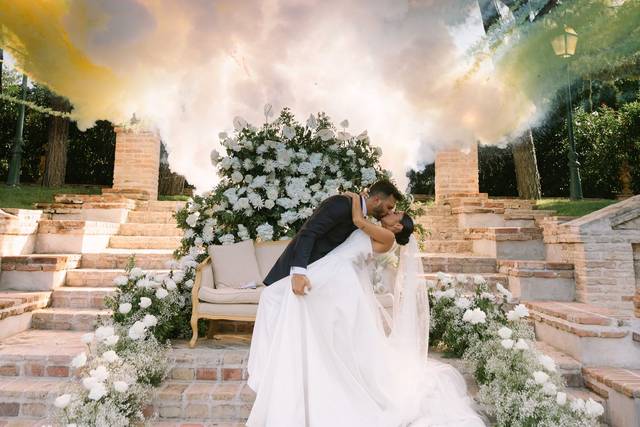 Class Wedding by Andrea