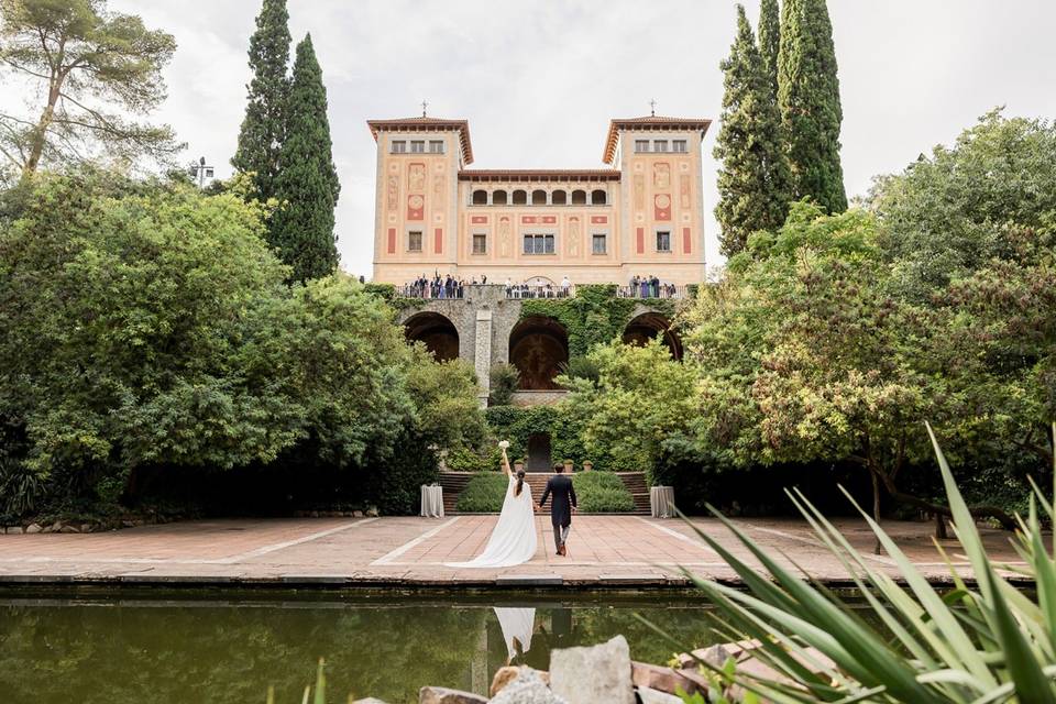 Class Wedding by Andrea