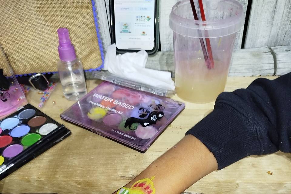 Servicio de Pintacaras.
