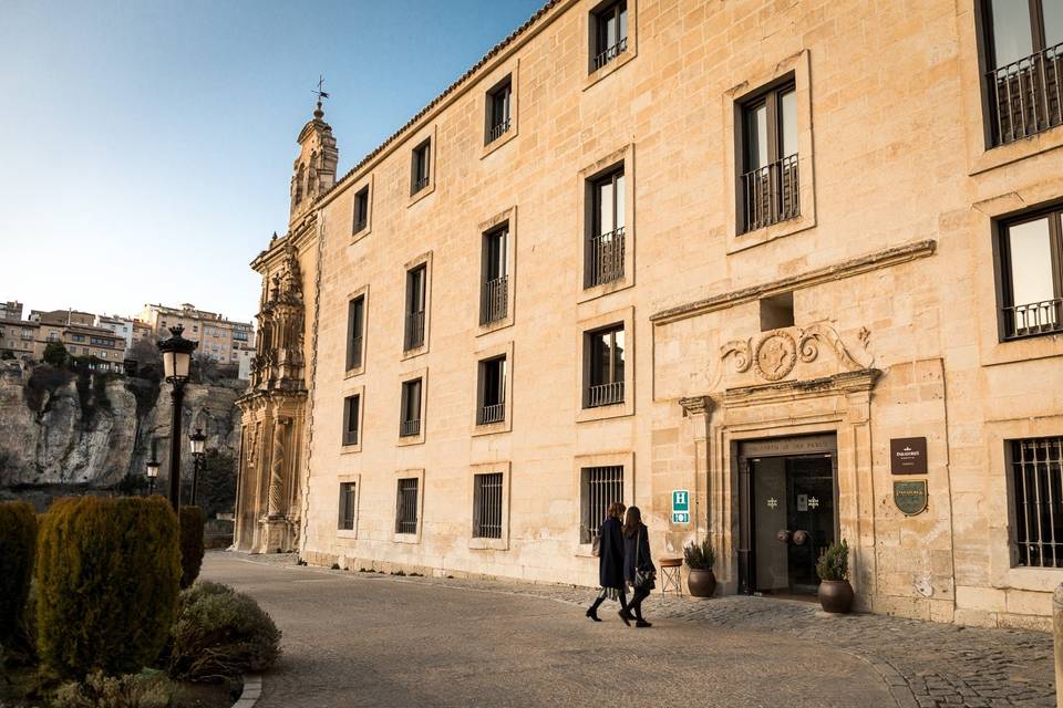 Casas Colgadas y Parador